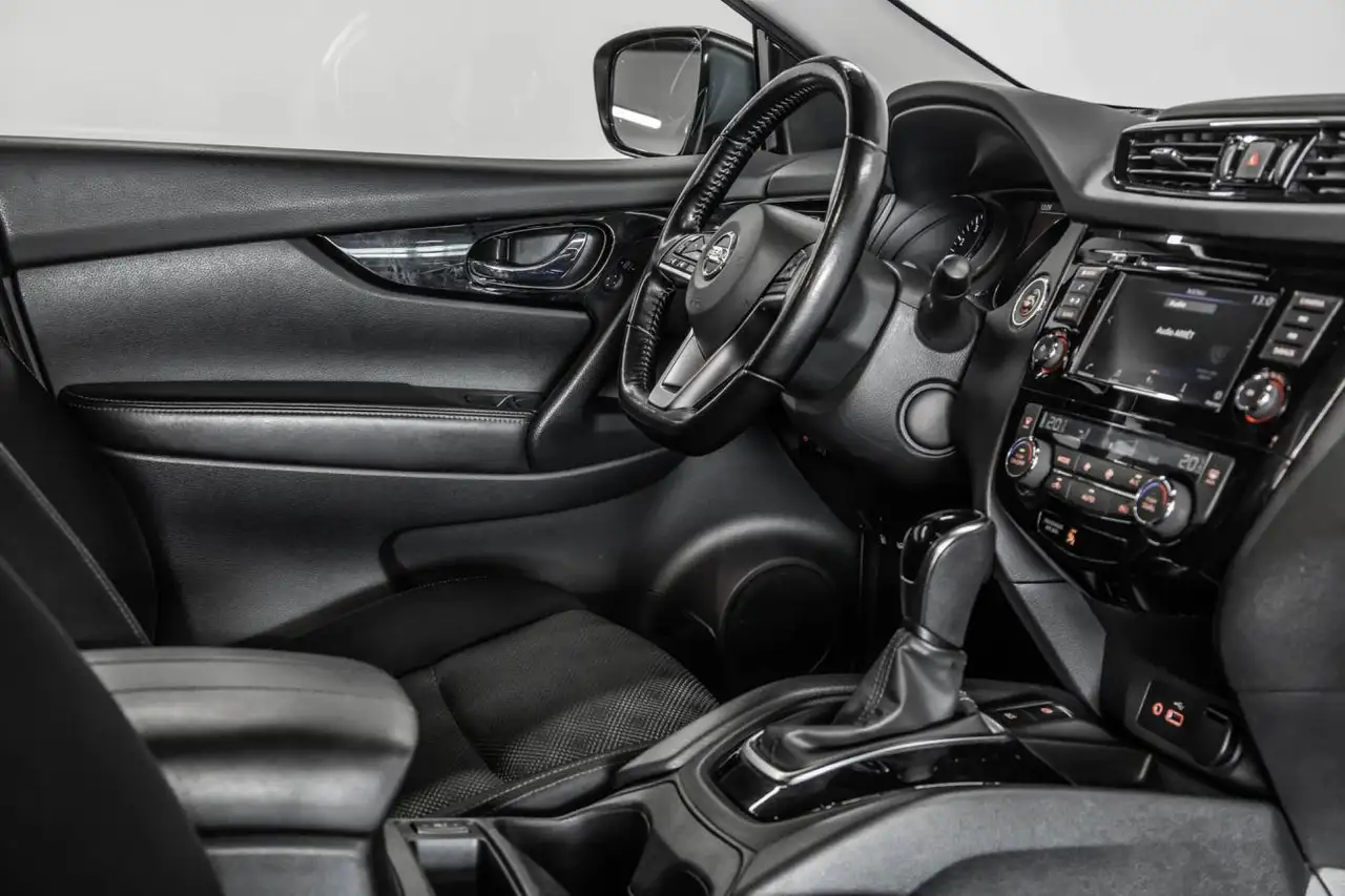 Nissan Qashqai снимка Nissan Qashqai