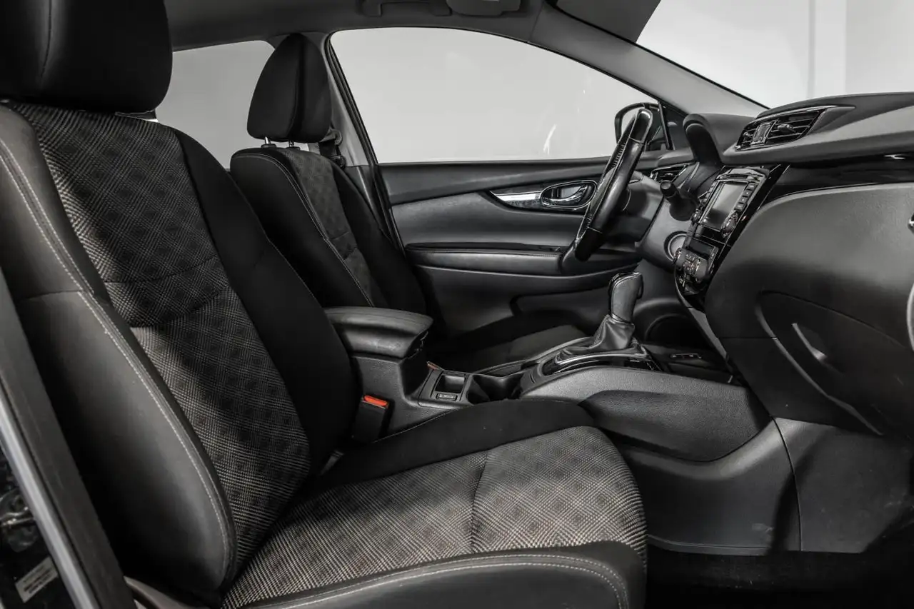 Nissan Qashqai снимка Nissan Qashqai