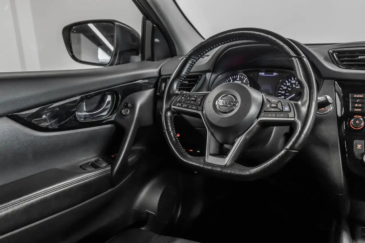 Nissan Qashqai снимка Nissan Qashqai