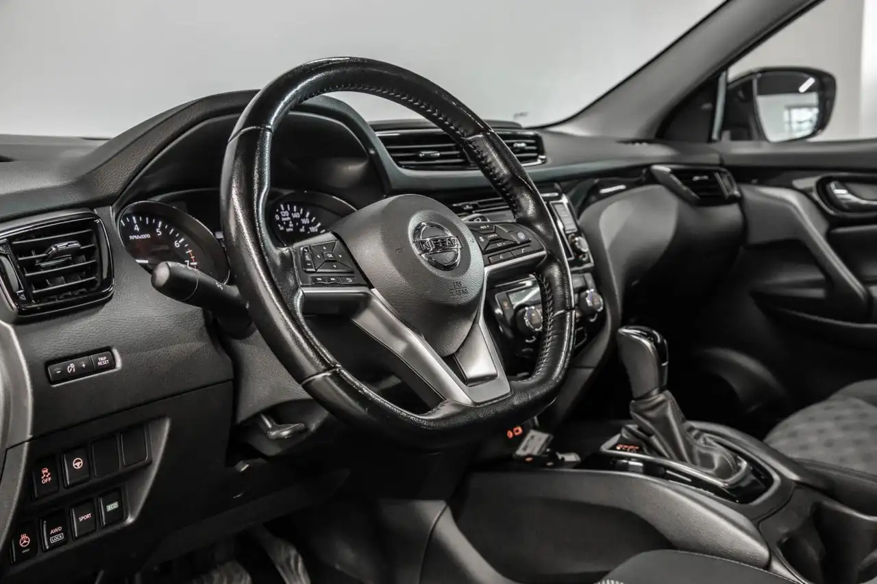 Nissan Qashqai снимка Nissan Qashqai