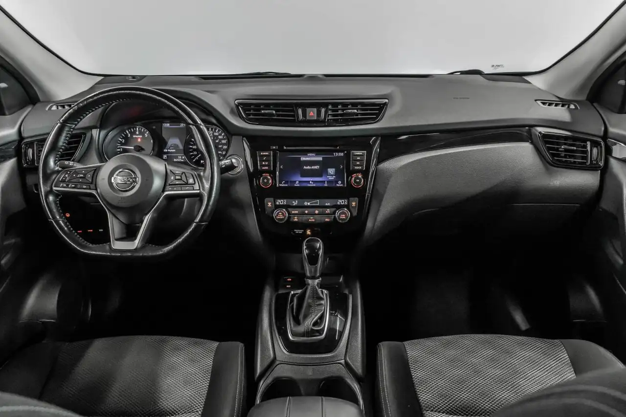 Nissan Qashqai снимка Nissan Qashqai