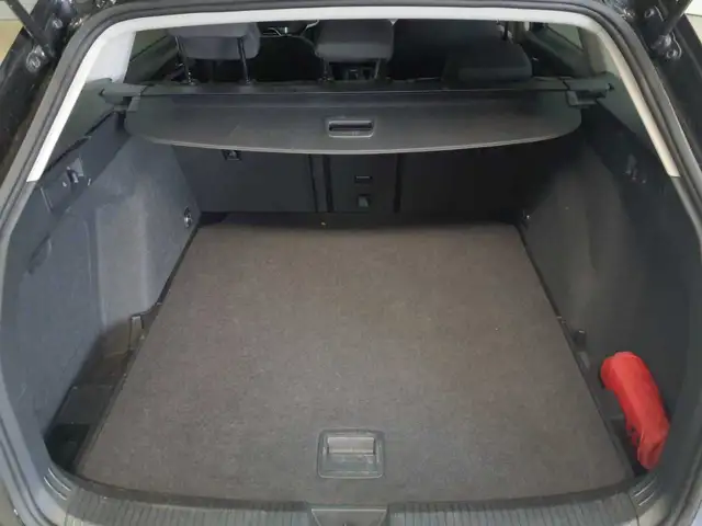 Volkswagen Golf view 15