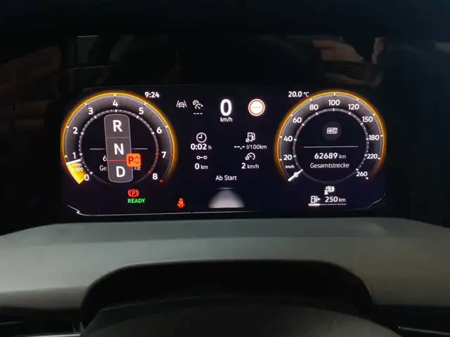 Volkswagen Golf view 11