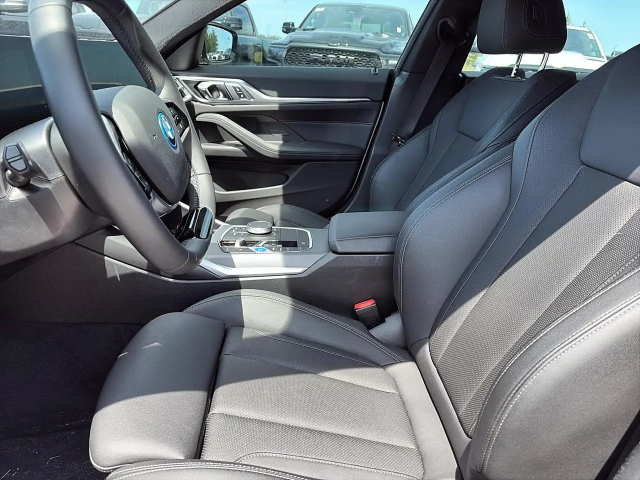 BMW i4 fotografie BMW i4
