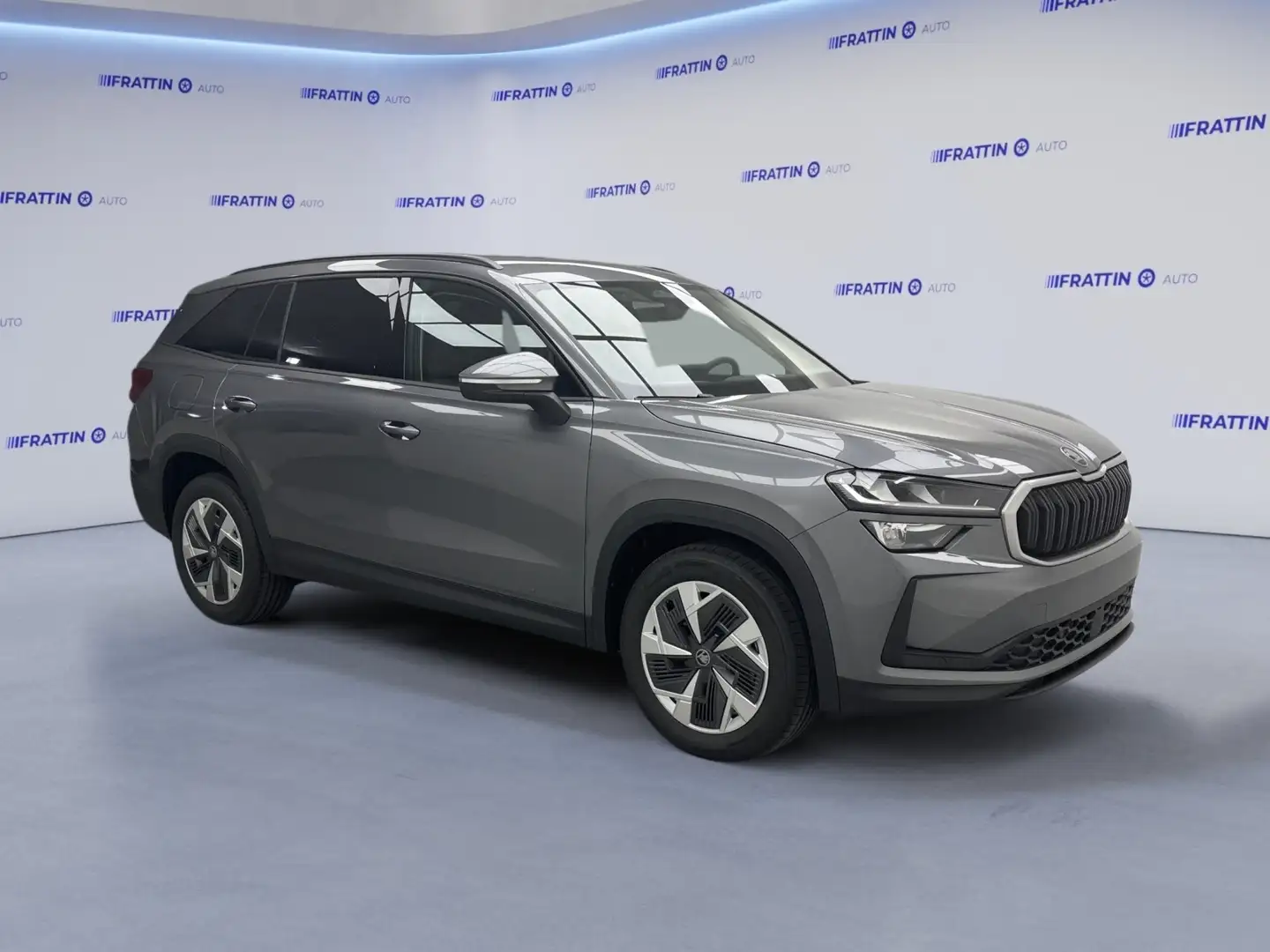 Skoda Kodiaq 2.0 TDI EVO SCR DSG 7 posti Executive Grigio - 2