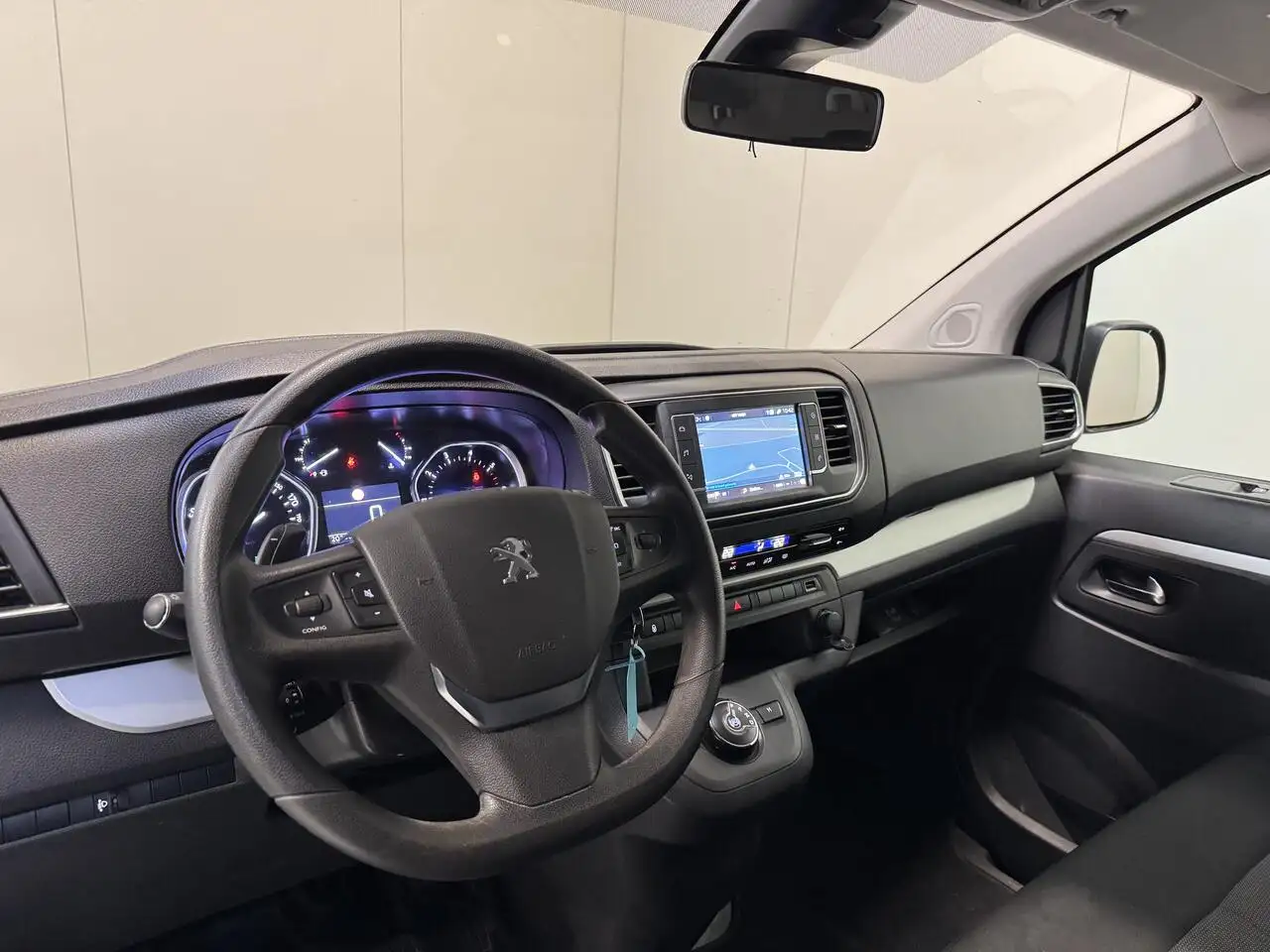 Peugeot Traveller 2.0 HDI Autom. - 9pl - GPS - Airco - Topstaat! ... 19