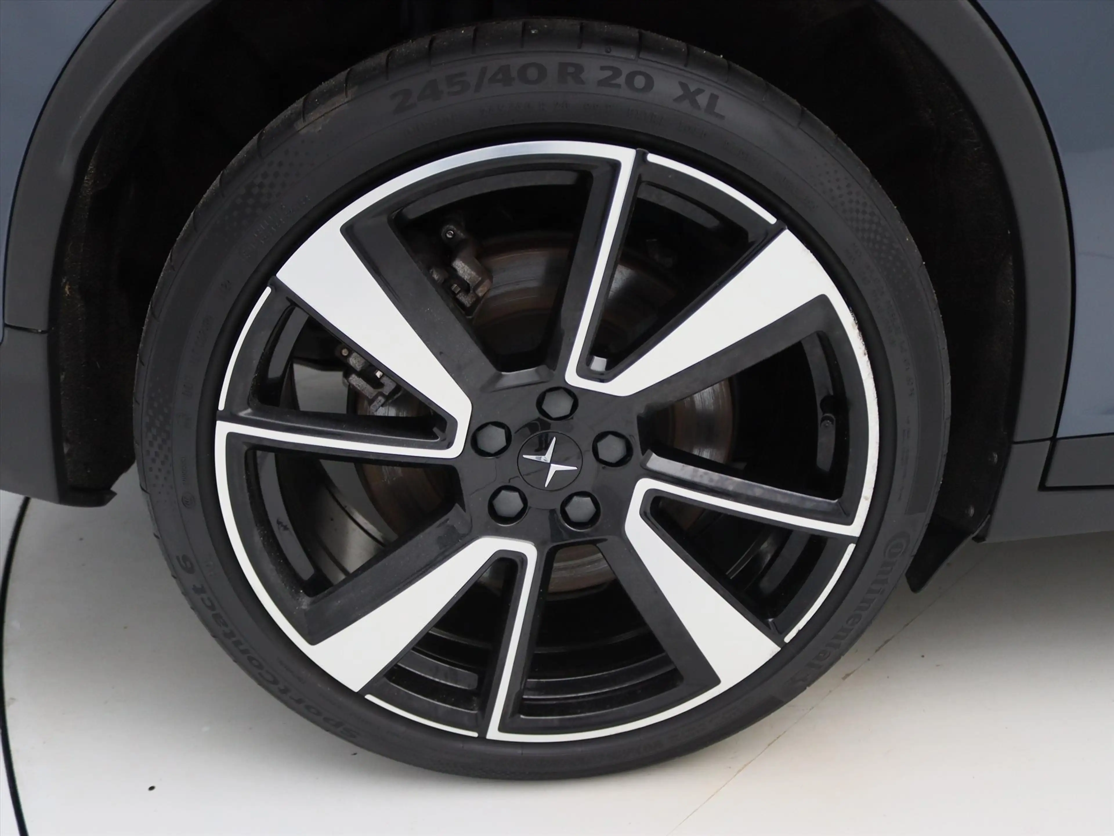 Polestar 2 Long Range Dual Motor 408PK 78kWh [ PLUS+PANO+20IN — photo 9