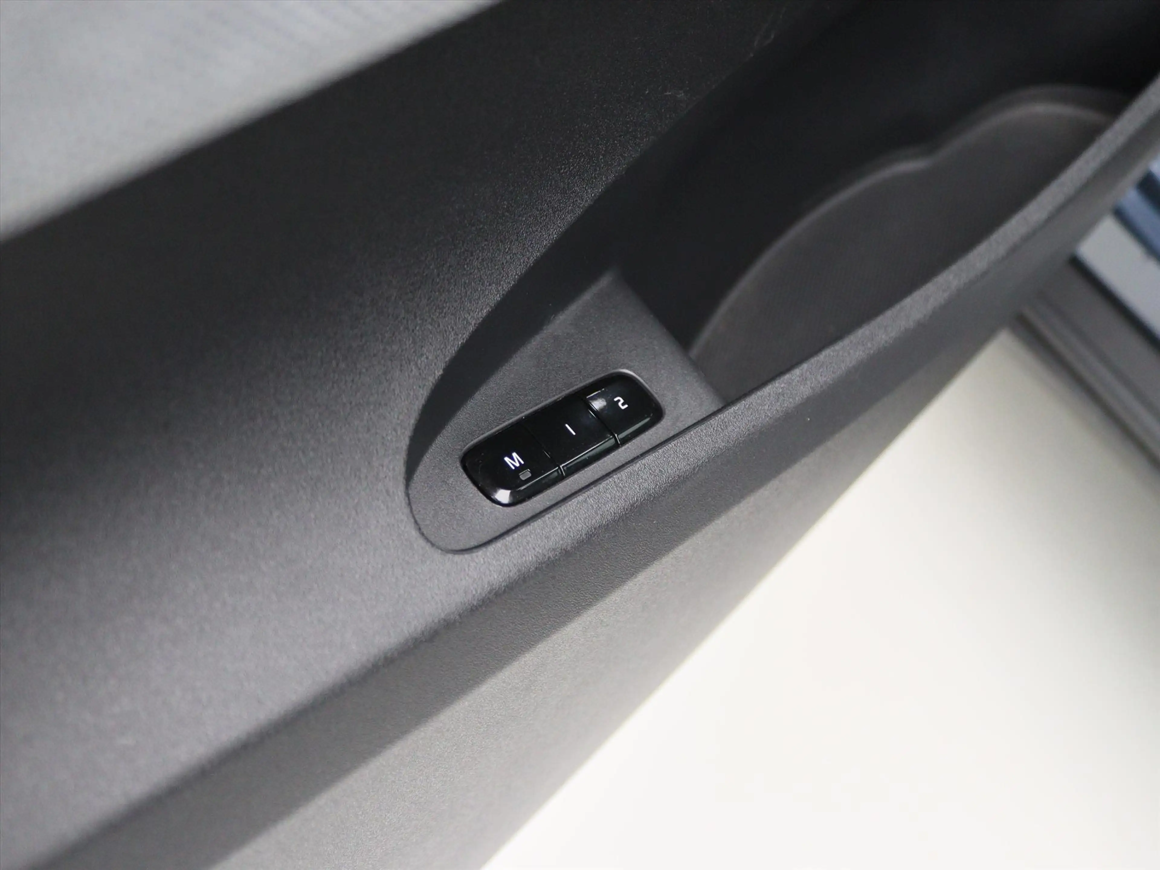 Polestar 2 Long Range Dual Motor 408PK 78kWh [ PLUS+PANO+20IN — photo 39