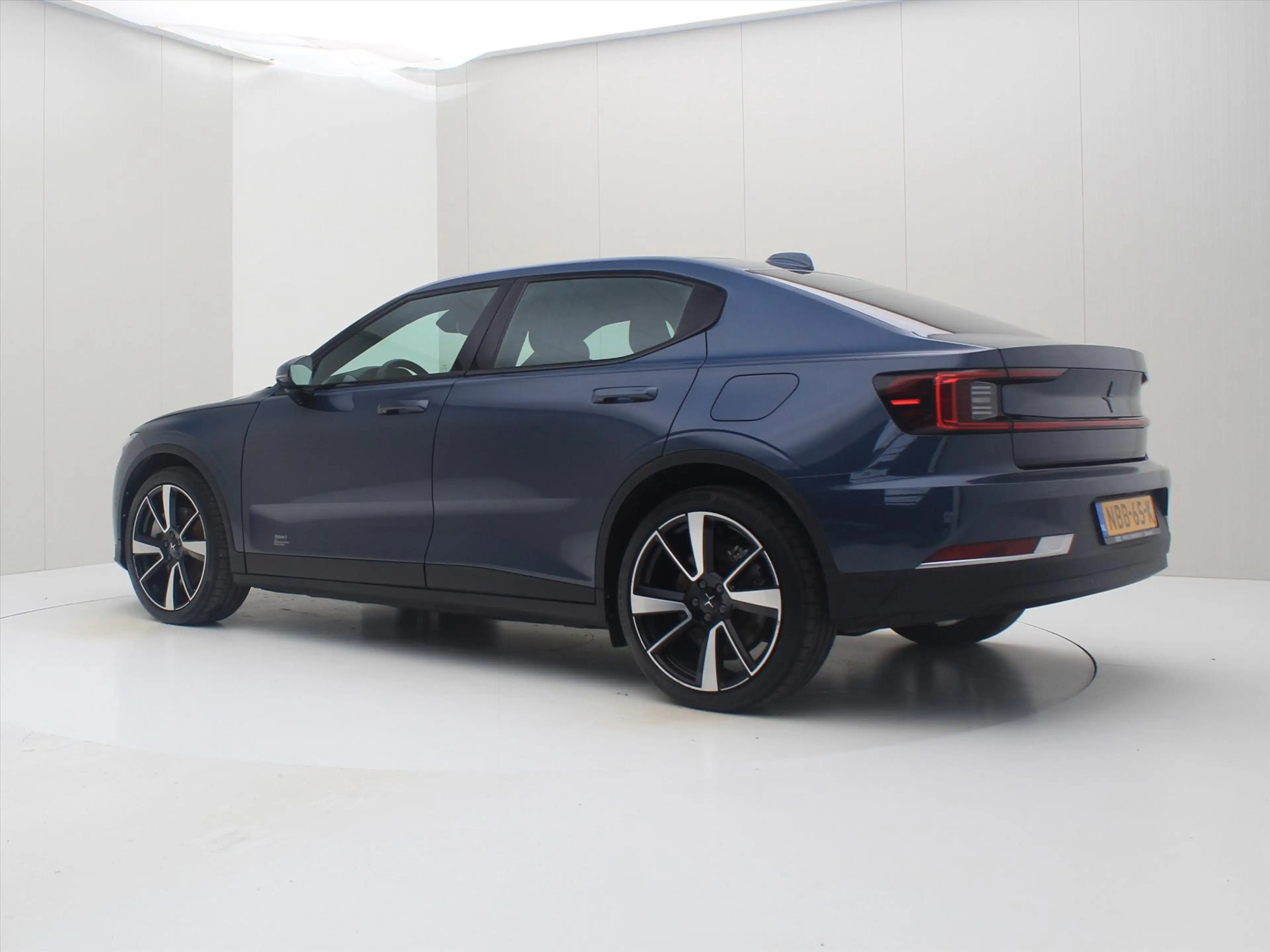 Polestar 2 Long Range Dual Motor 408PK 78kWh [ PLUS+PANO+20IN — photo 4