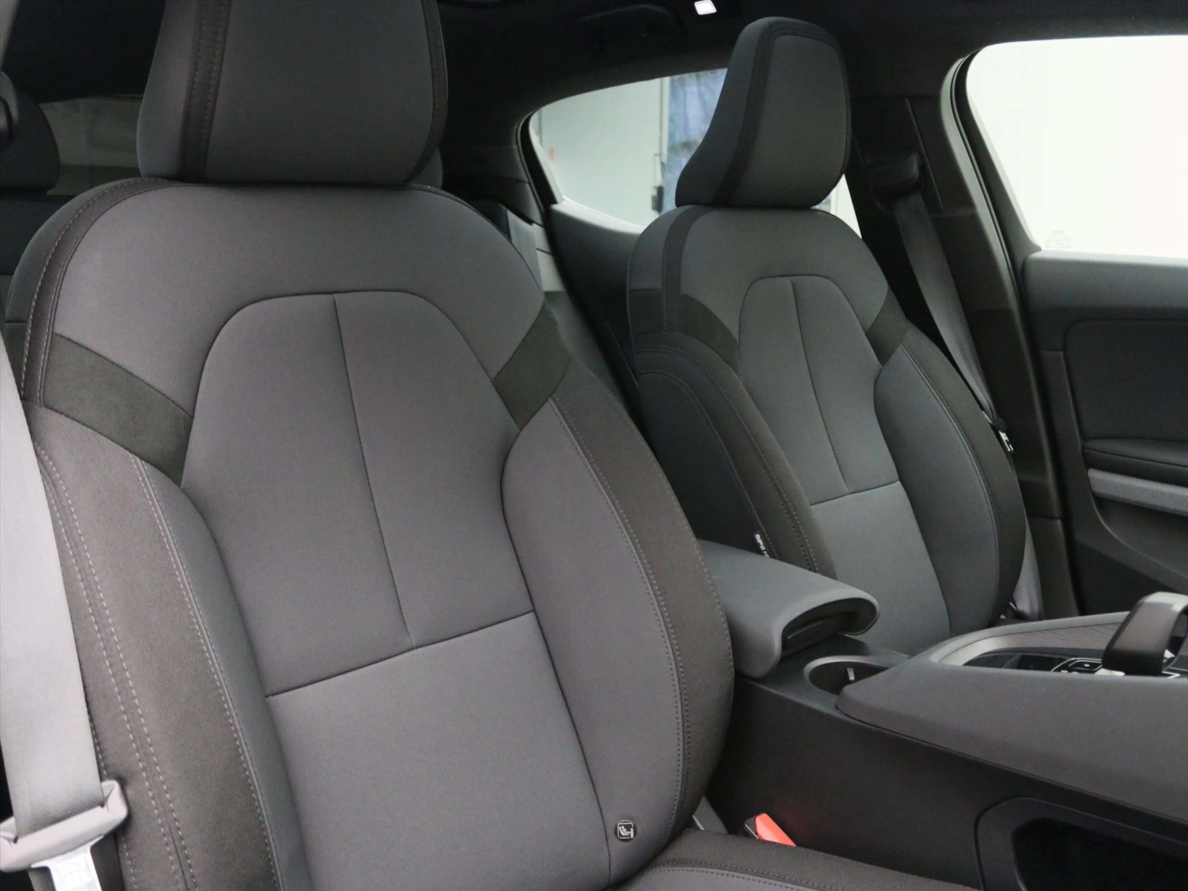 Polestar 2 Long Range Dual Motor 408PK 78kWh [ PLUS+PANO+20IN — photo 16