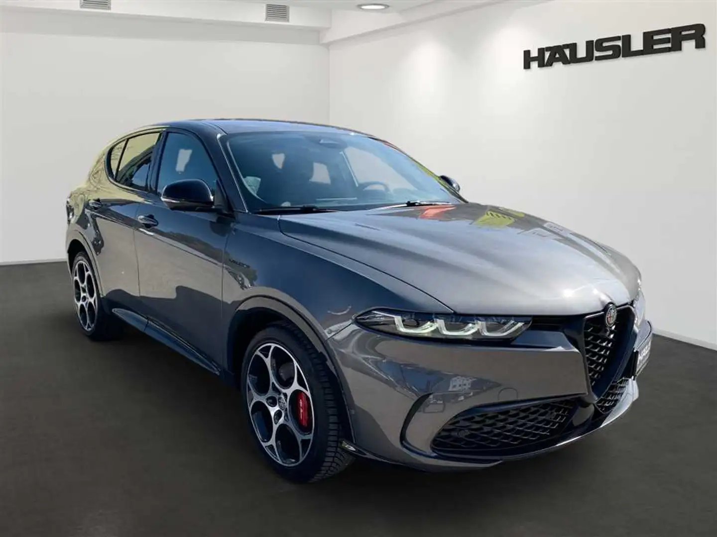 Alfa Romeo Tonale 1.5T AT Hybrid Veloce LED PDC Kamera Navi Leder AC Gris - 2