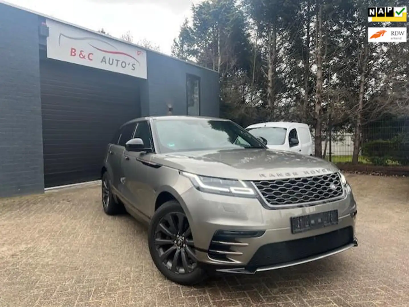 Land Rover Range Rover Velar 2.0 I4 AWD R-Dynamic S Gris - 1