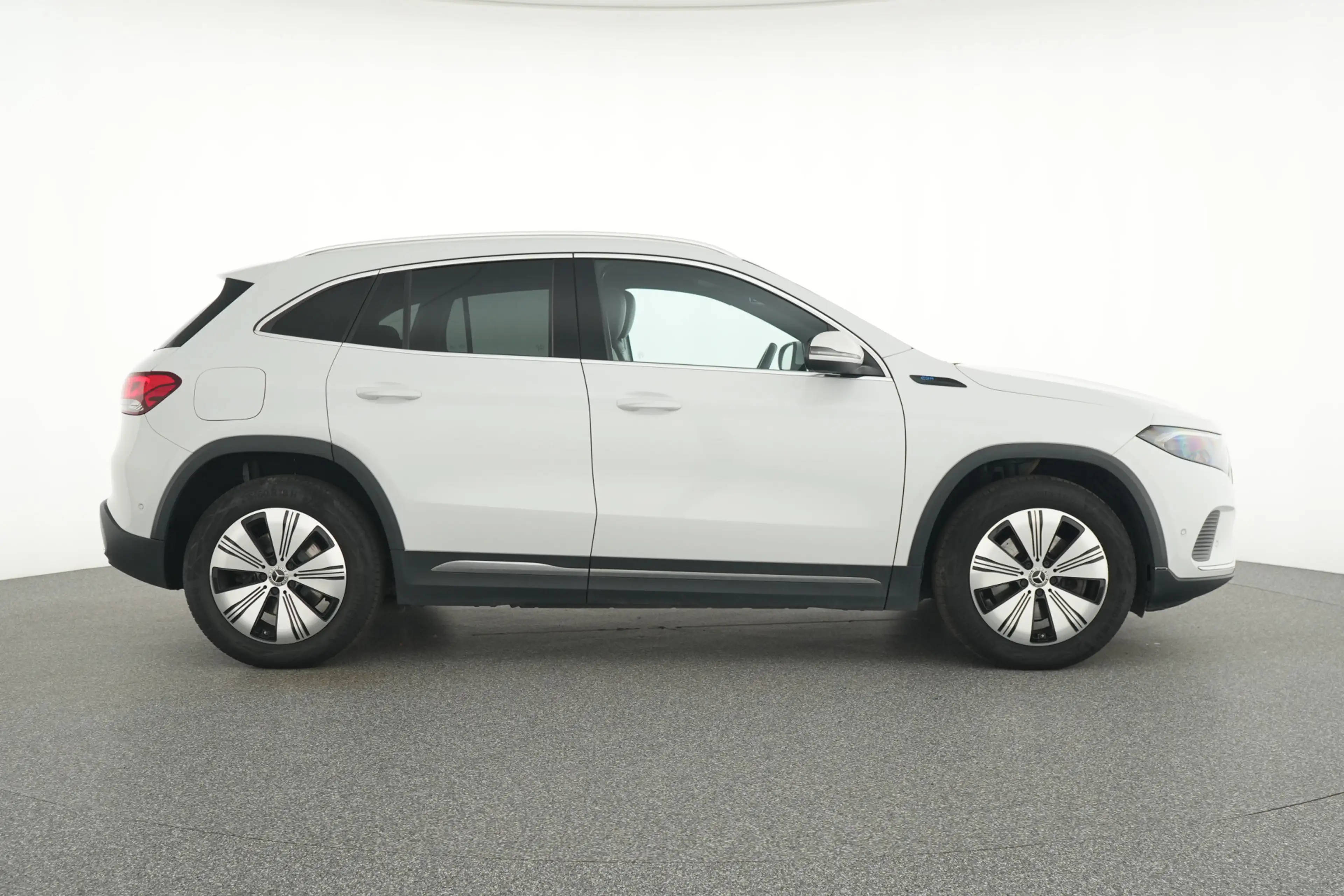 Mercedes-Benz EQA 250 Progressive 67 kWh Ledkoplampen | Sfeerverlichting — photo 11