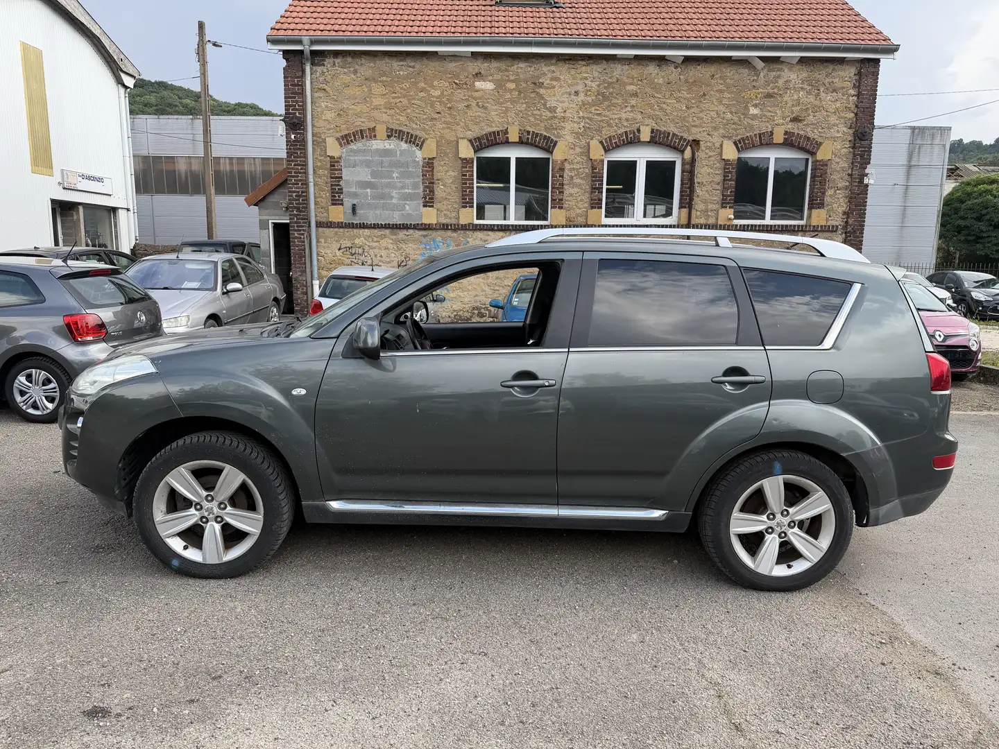 Peugeot 4007 2.2 HDi 16V 156ch FAP Confort Pack - 2