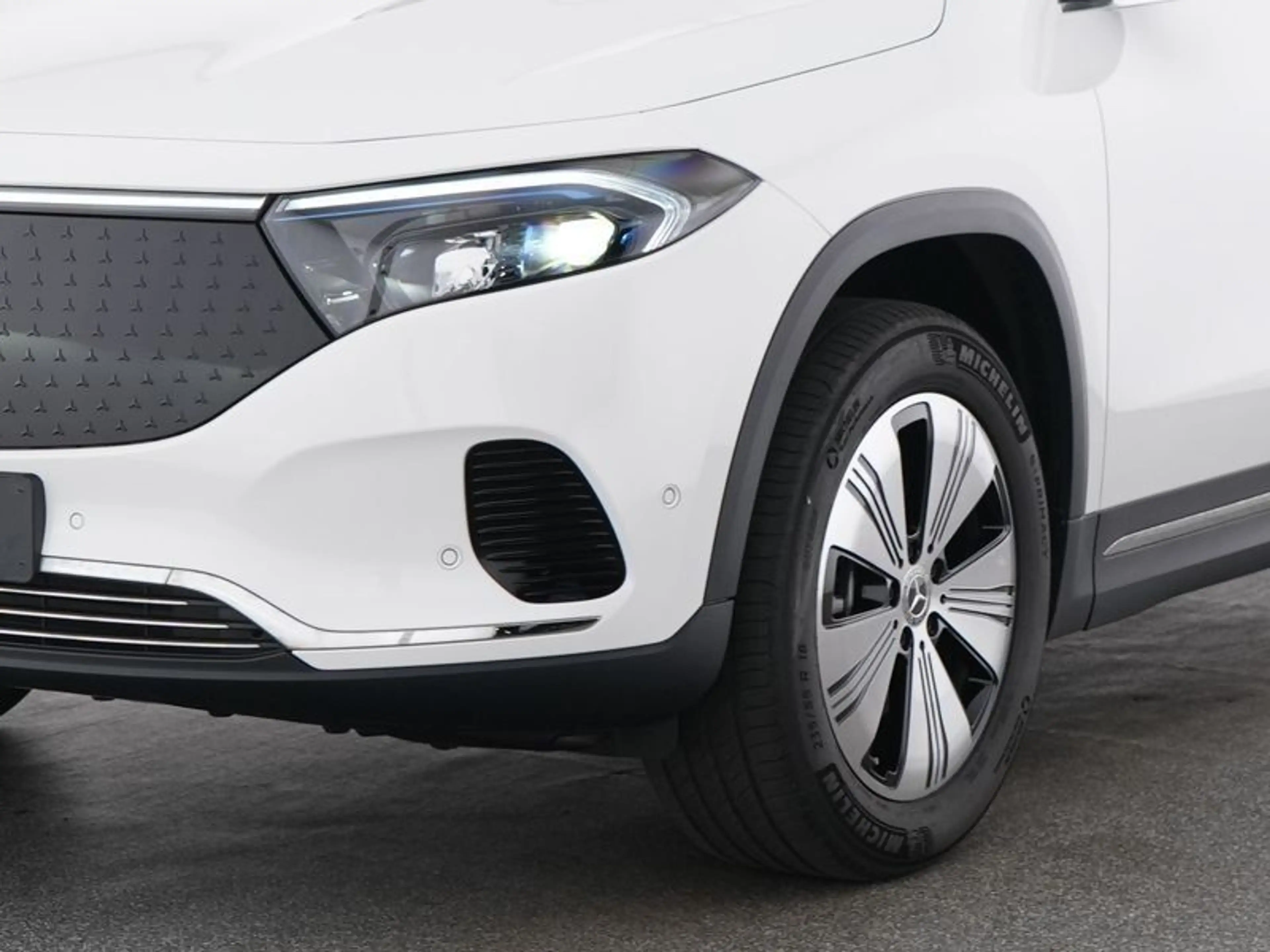Mercedes-Benz EQA 250+ PROGR-ADVANCED+ FAP SOUND PANO WDGLAS — photo 3
