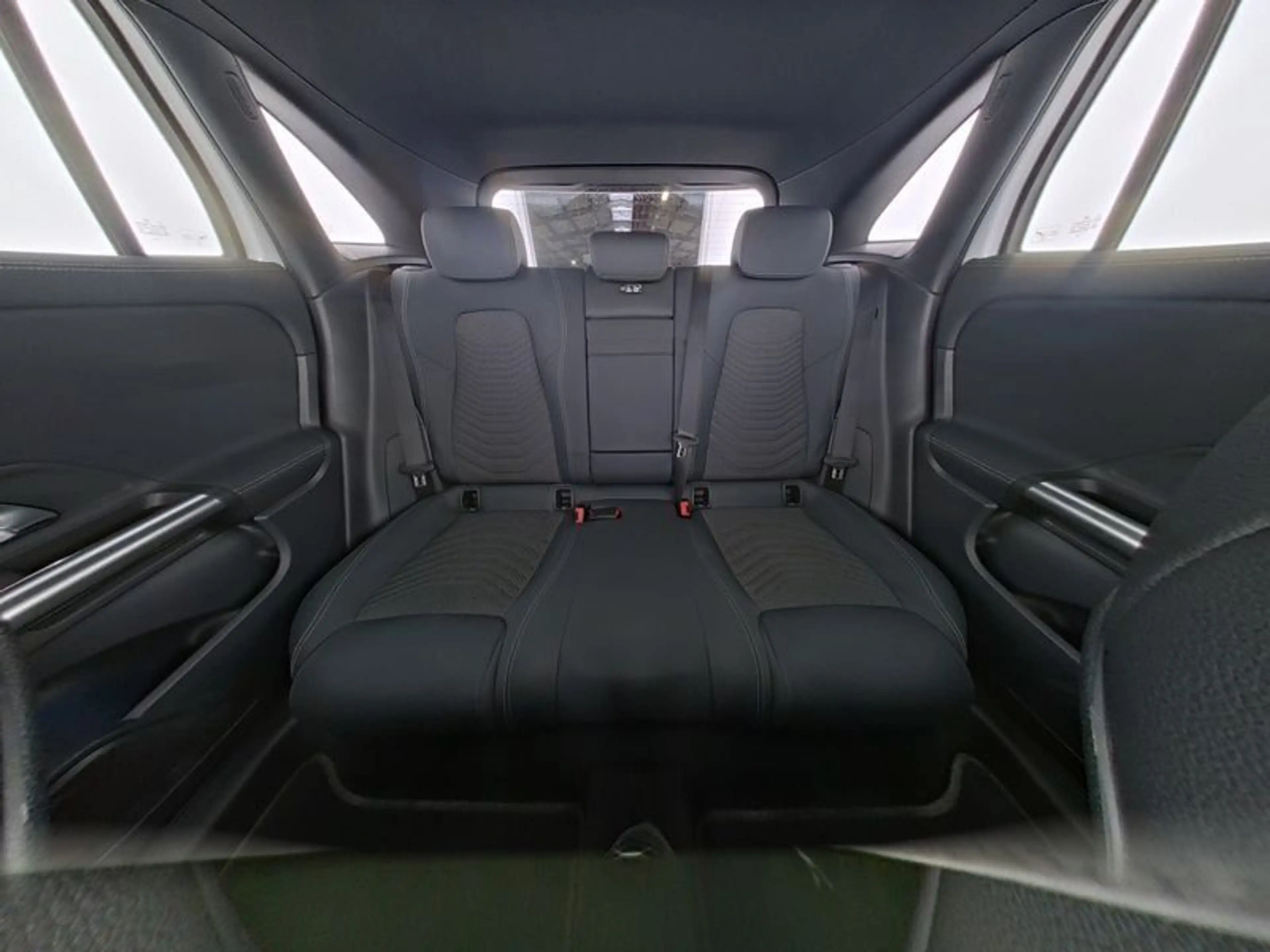 Mercedes-Benz EQA 250+ PROGR-ADVANCED+ FAP SOUND PANO WDGLAS — photo 10