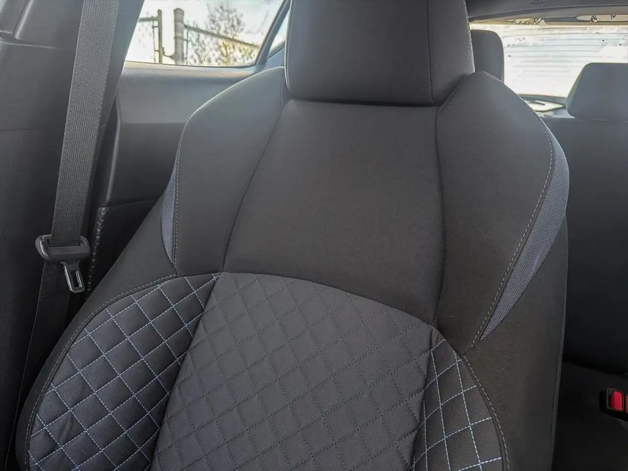 Toyota C-HR снимка Toyota C-HR