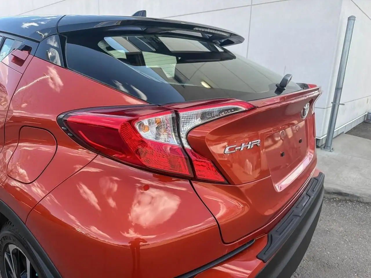 Toyota C-HR снимка Toyota C-HR