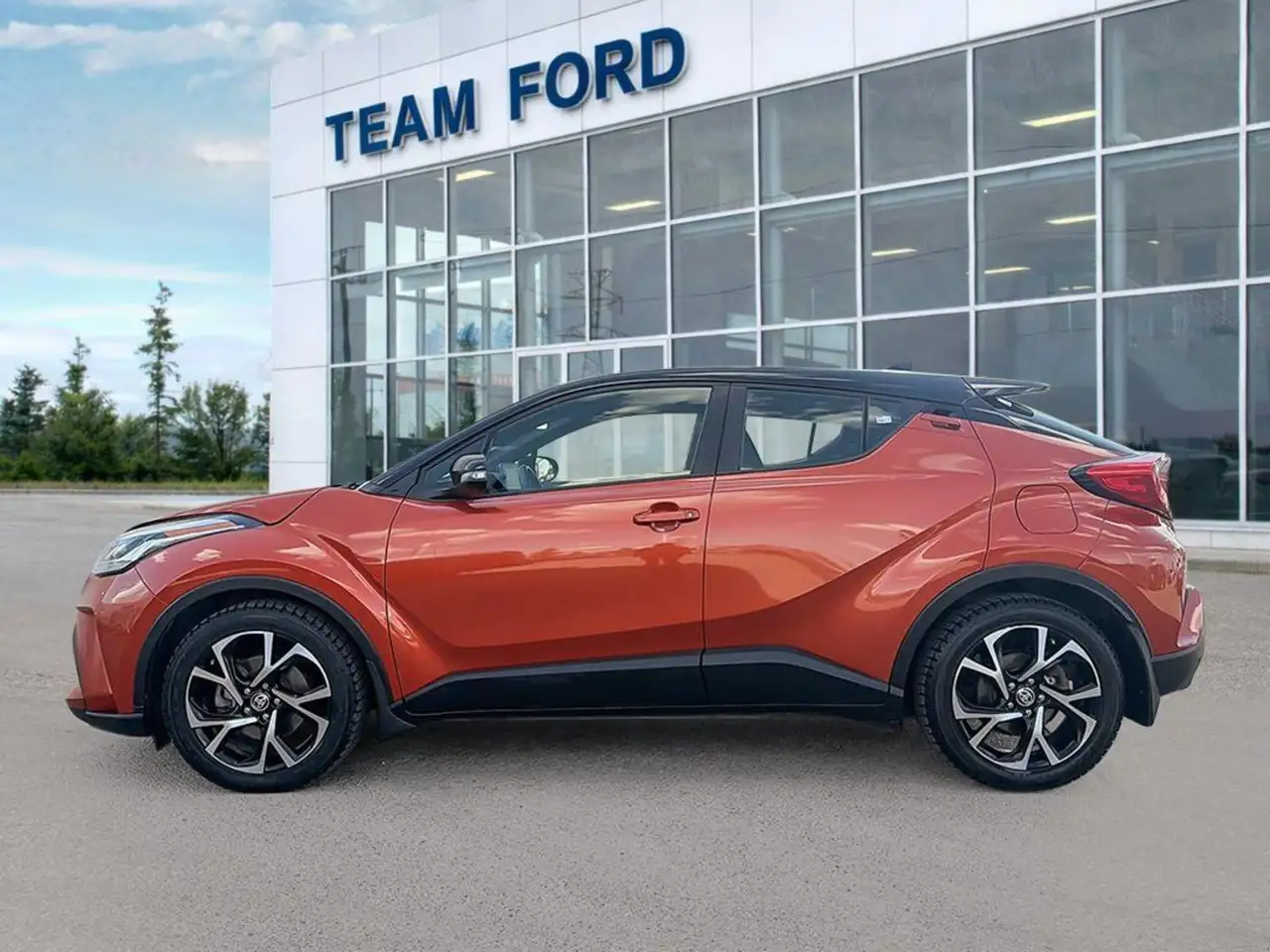Toyota C-HR снимка Toyota C-HR