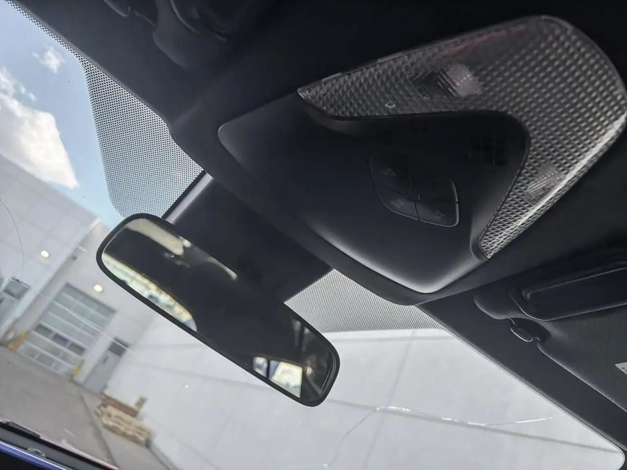 Toyota C-HR снимка Toyota C-HR