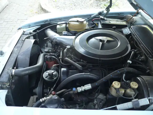 Mercedes-Benz SL view 8