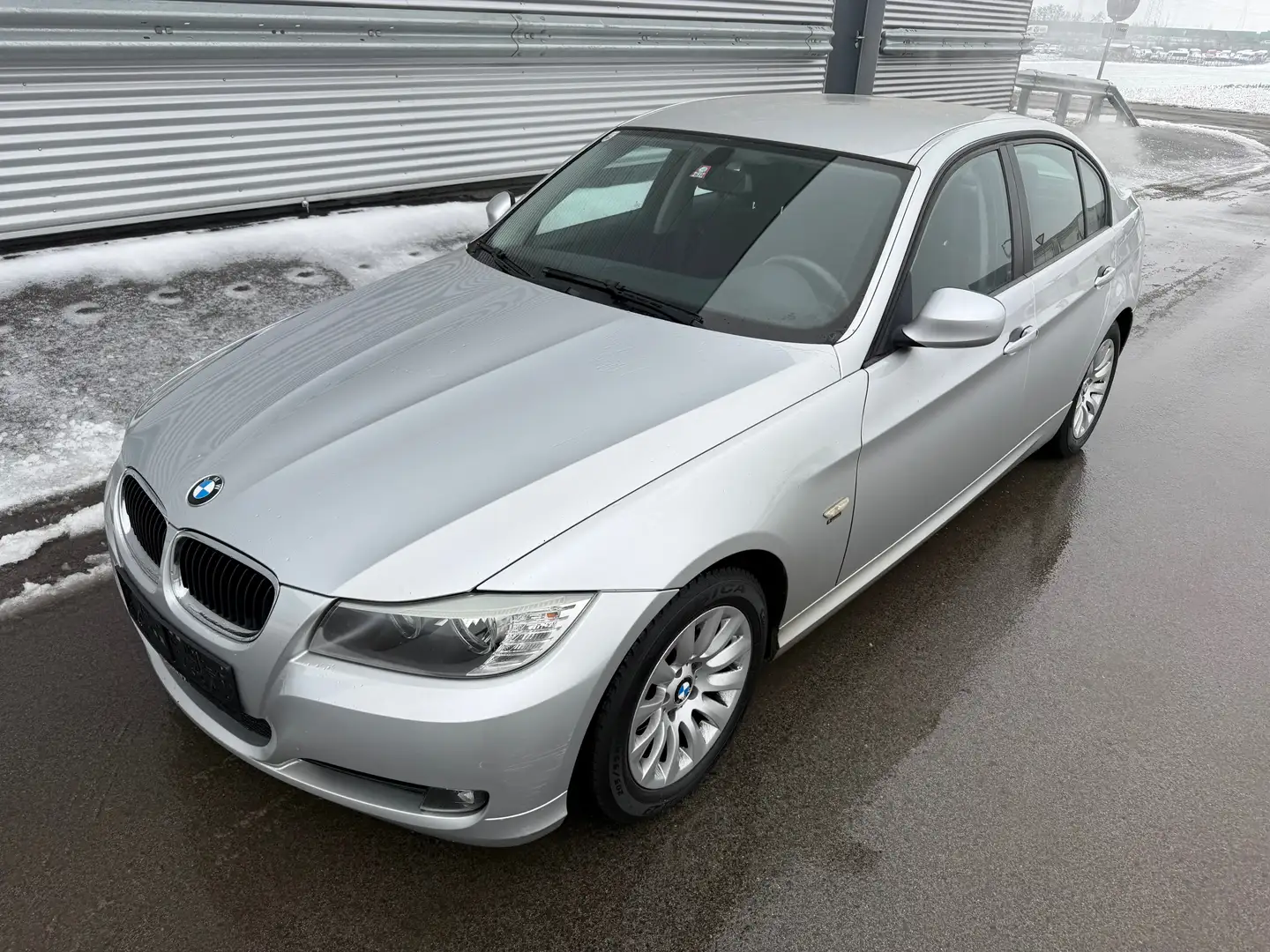 BMW 316 i ID:46 Silber - 1