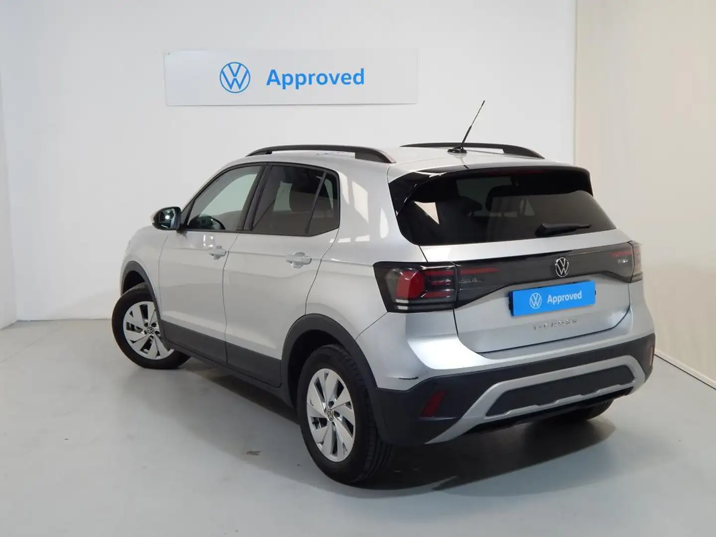 Volkswagen T-Cross 1.0 TSI Life 70kW Серебристый - 2