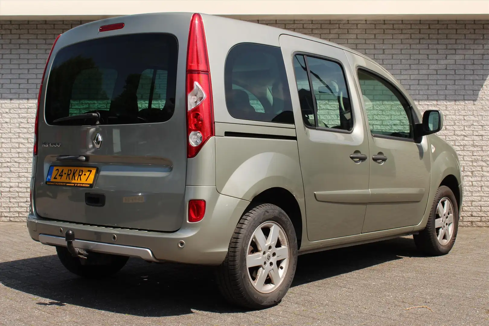 Renault Kangoo FAMILY 1.6 16V 110 2008 Privilege | Trekhaak | PDC Gris - 2