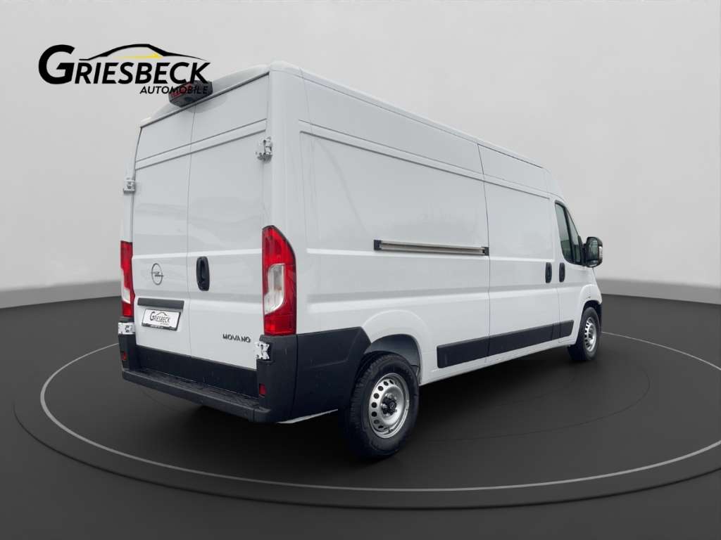 Opel Movano