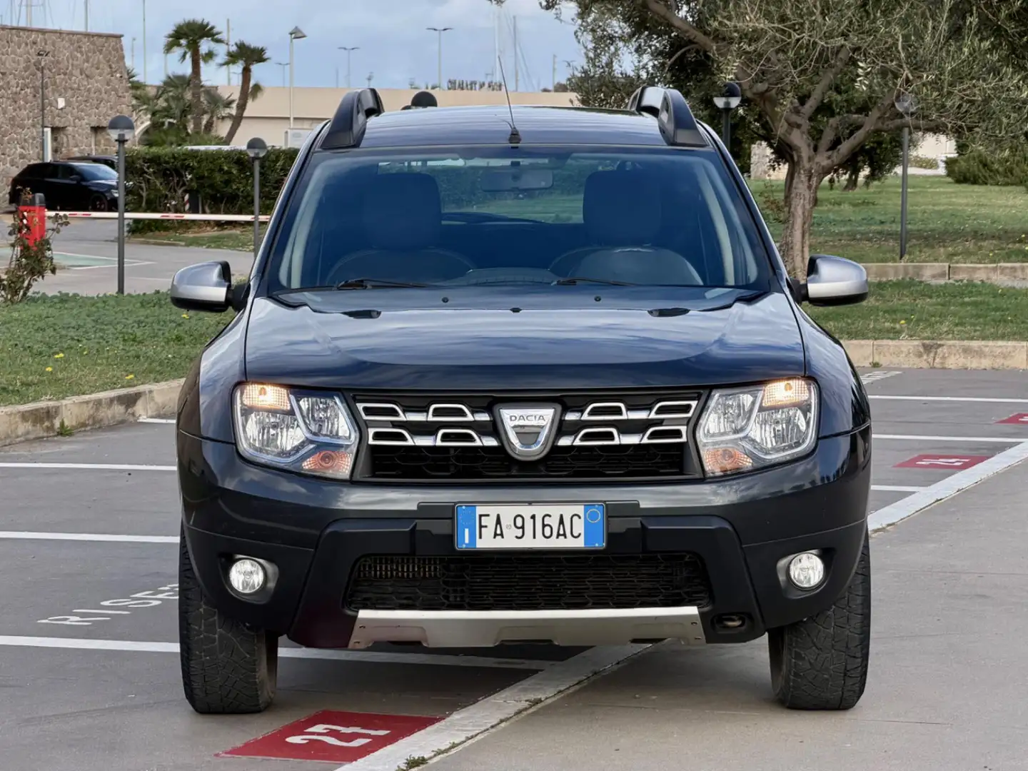 Dacia Duster 1.5 DCI 110CV+NAVI+SENSORI+CERCHI+CRUISE+GANCIO Grigio - 2