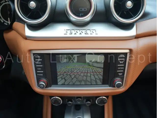 Ferrari California view 14