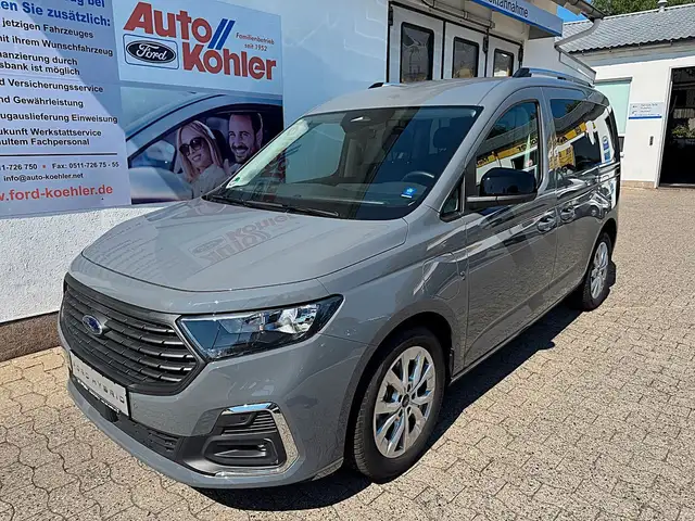 Ford Tourneo Connect Titanium PHEV L1 mit AHK