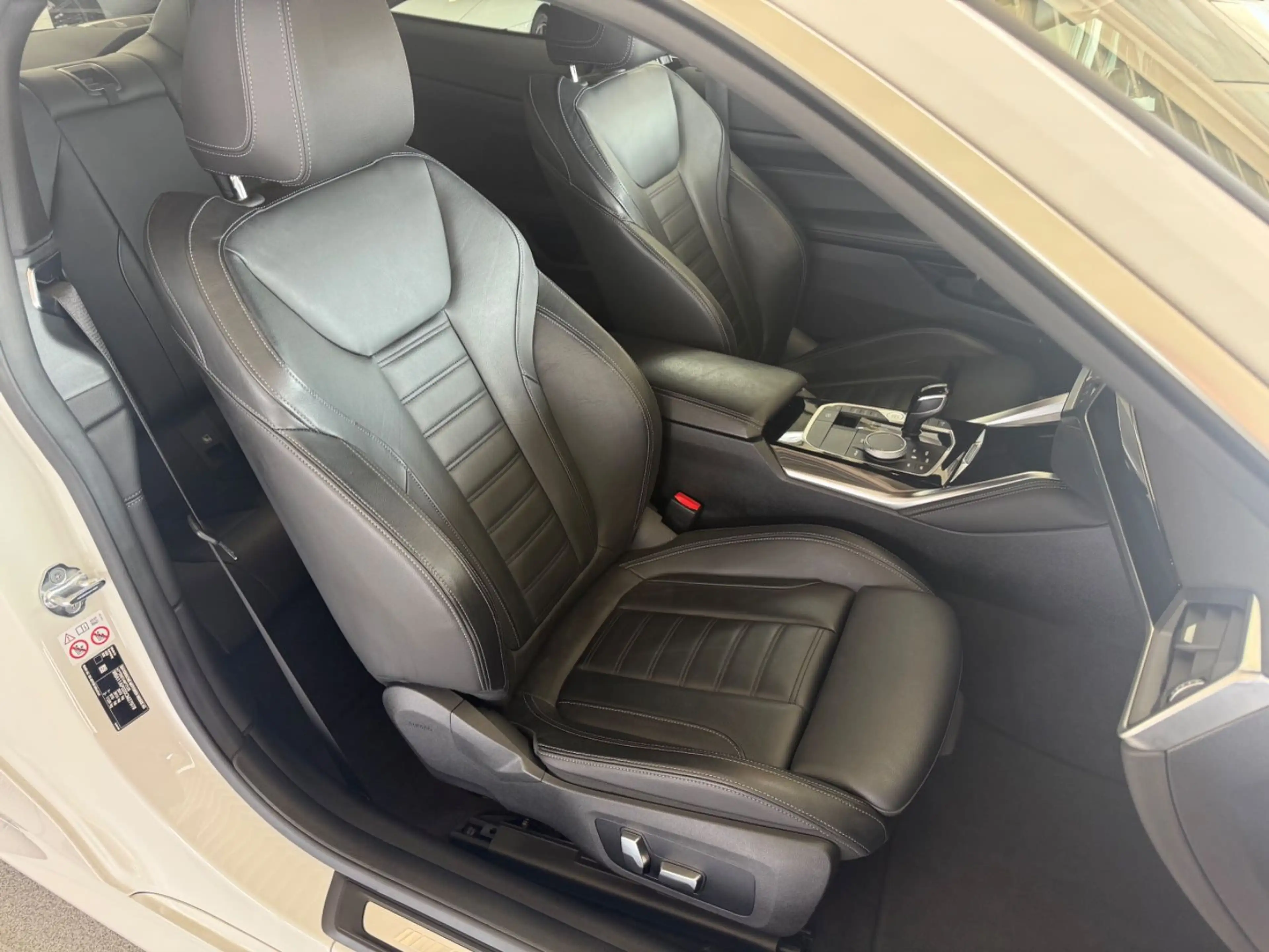 BMW 420 i M Sportpaket AUT./LED/CAM/GD/MEMORY — photo 6