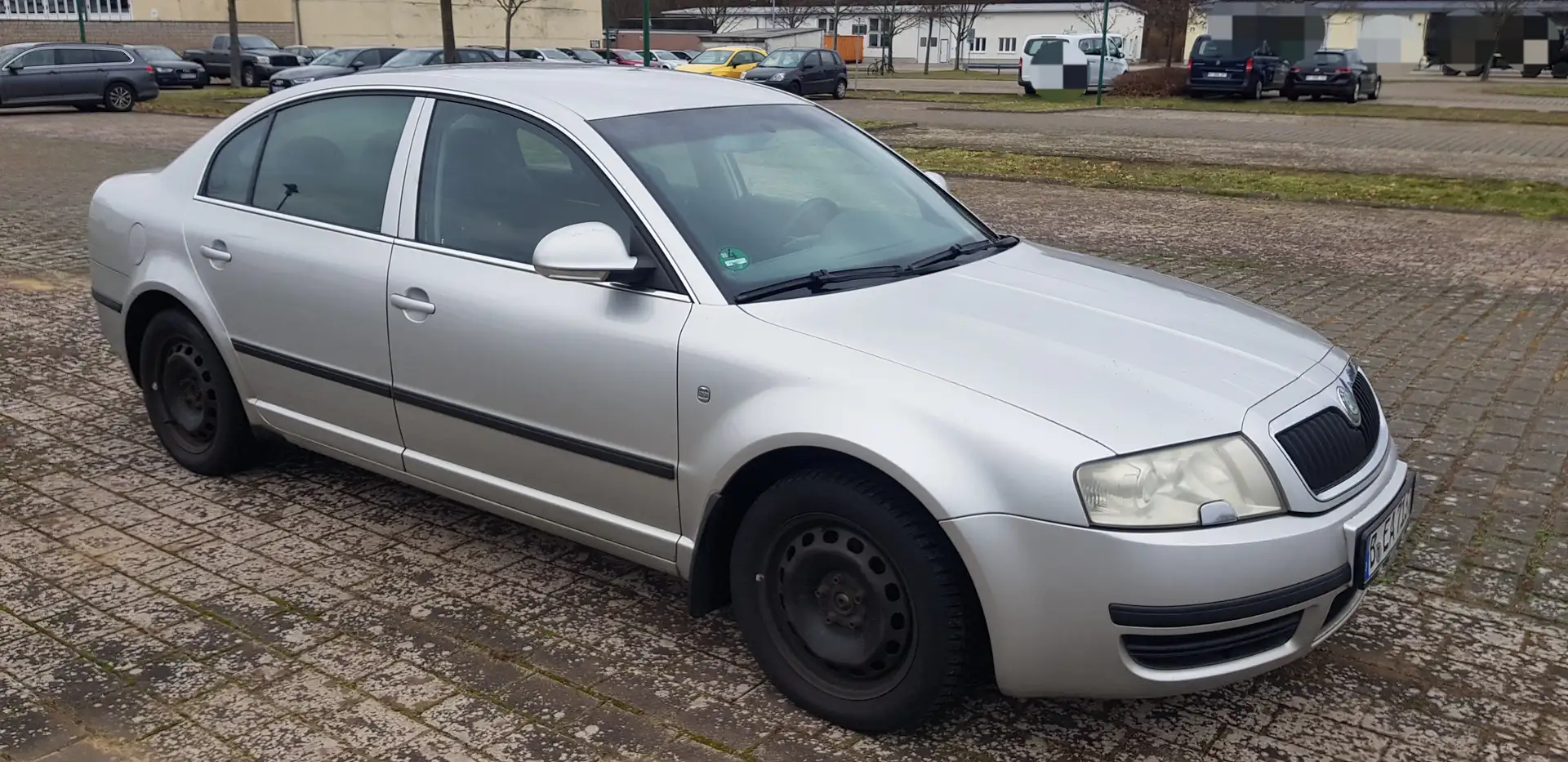 Skoda Superb Superb 1.8 Turbo (mit LPG-Gasanlage) Plateado - 1
