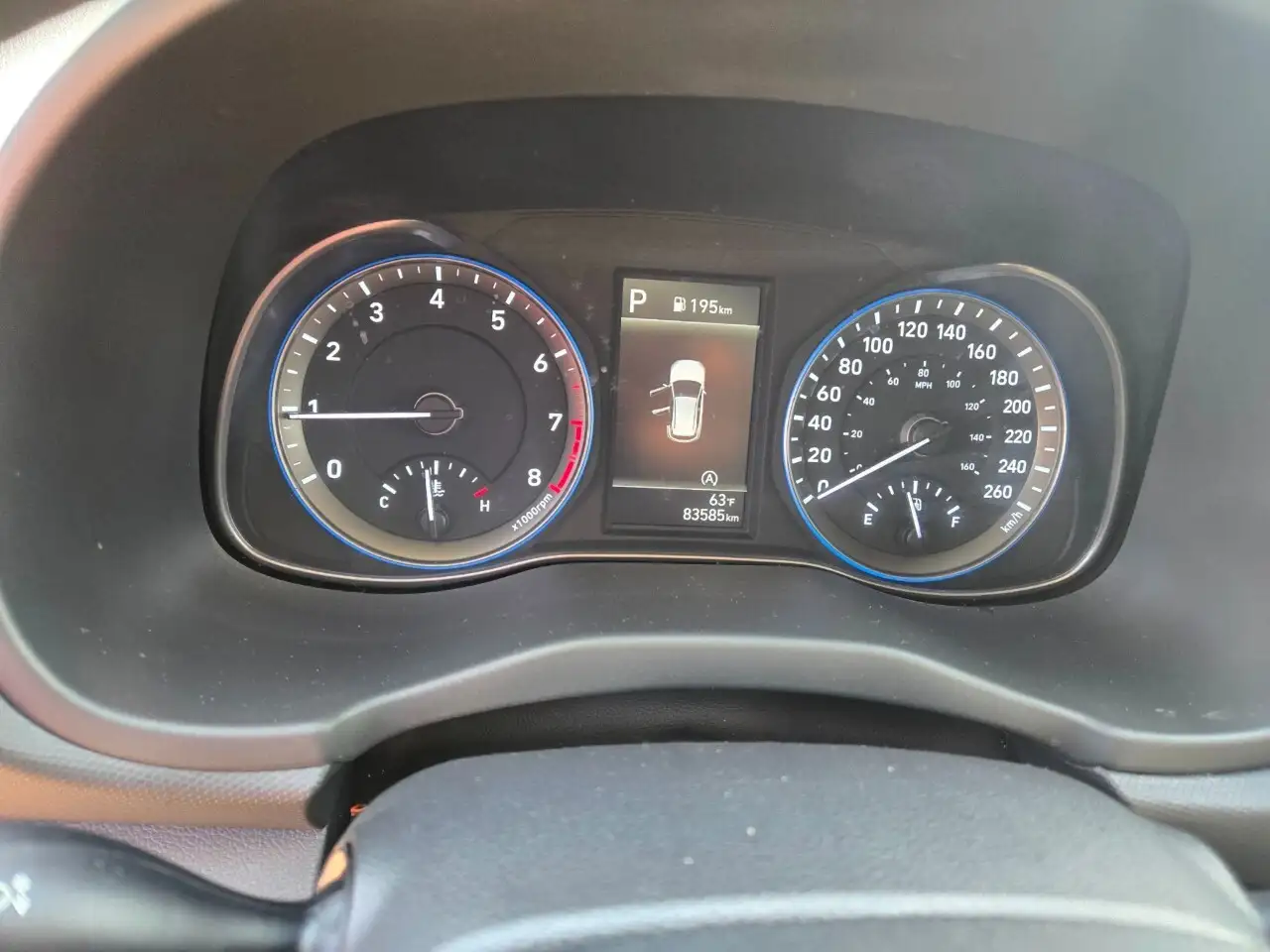 Hyundai KONA снимка Hyundai KONA