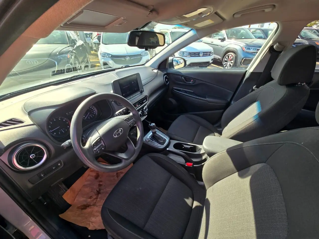 Hyundai KONA снимка Hyundai KONA