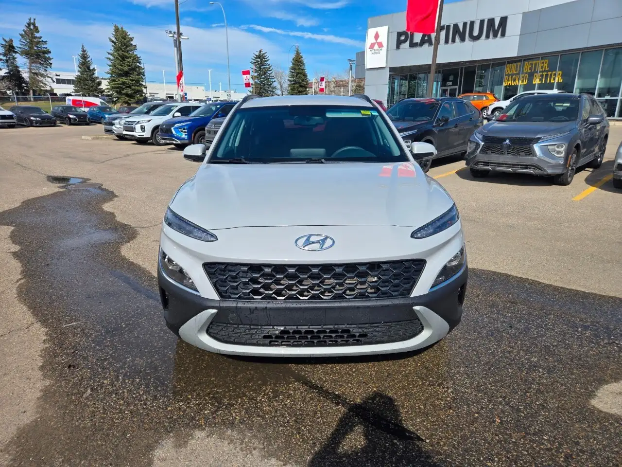Hyundai KONA снимка Hyundai KONA