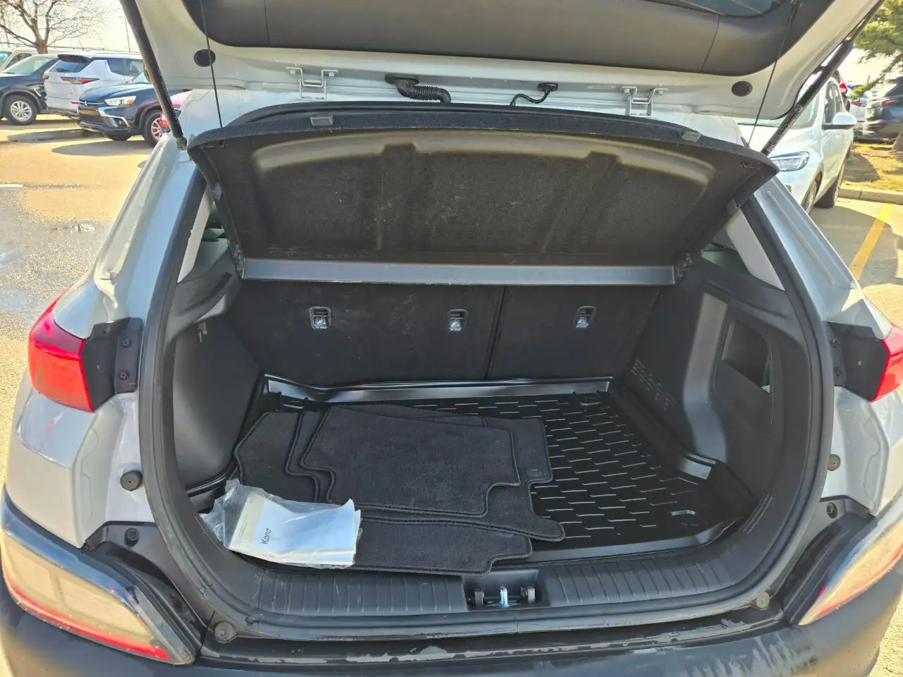 Hyundai KONA снимка Hyundai KONA