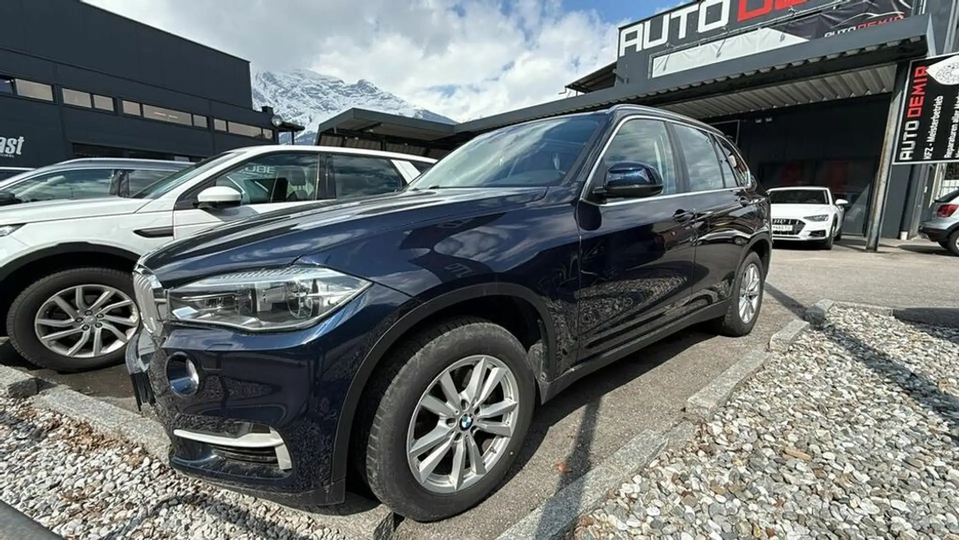 BMW X5 xDrive40d Blau - 2