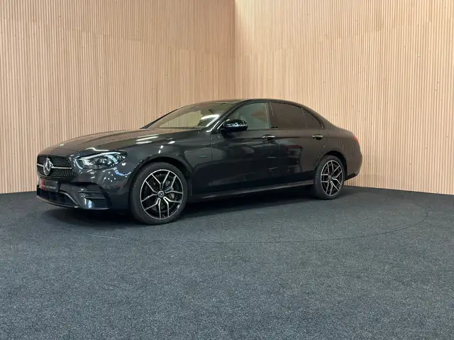 Mercedes-Benz E 300 E 300 de 9G-TRONIC AMG Line| Pano| DAB| Carplay