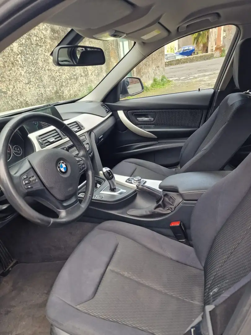 BMW 318 Serie+3+F30+2011+Berlina+318d+Business+auto Bianco - 1