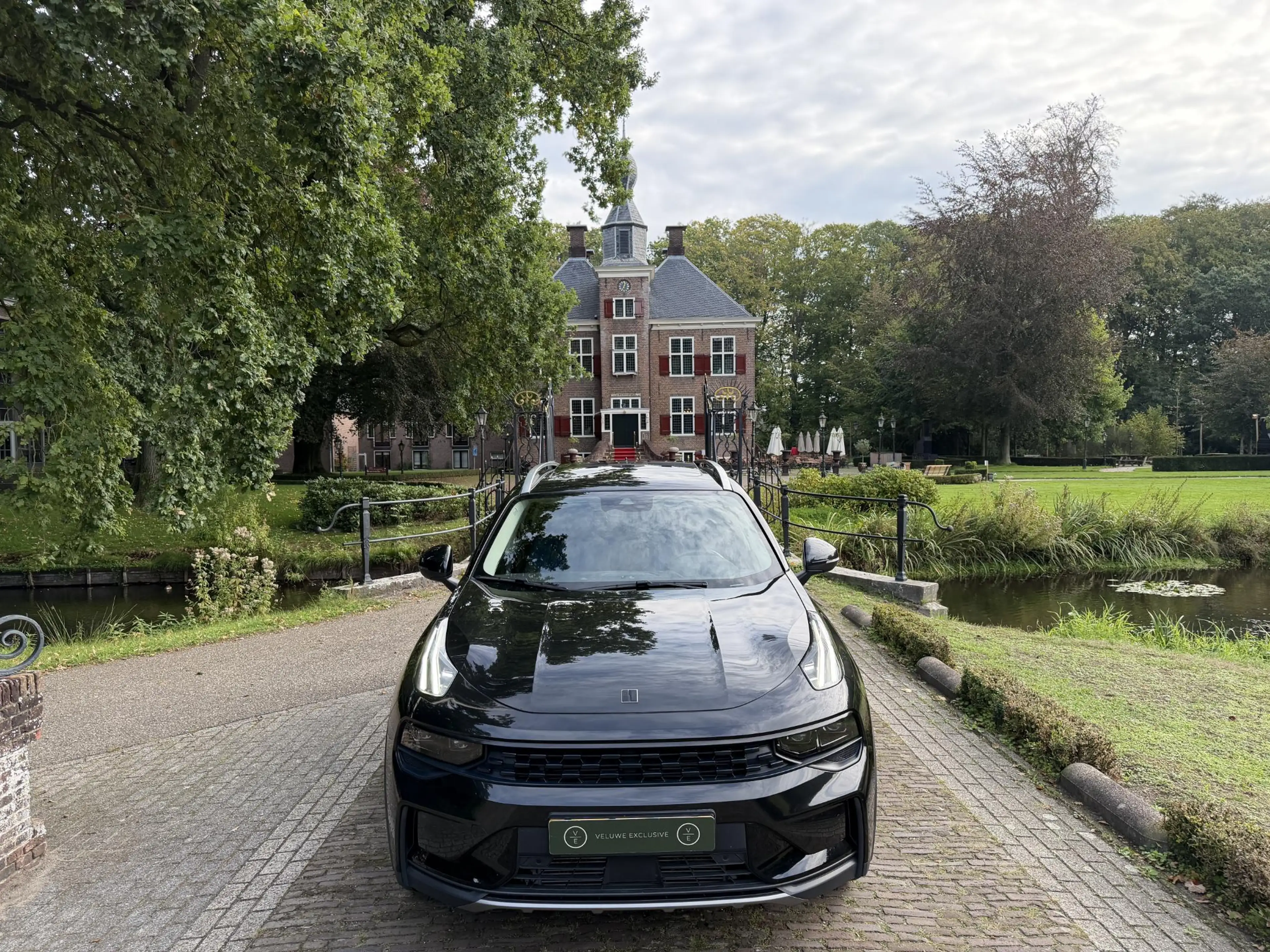 Lynk & Co 01 1.5 | Pano | Black Edition | Trekhaak | Camera | — photo 3
