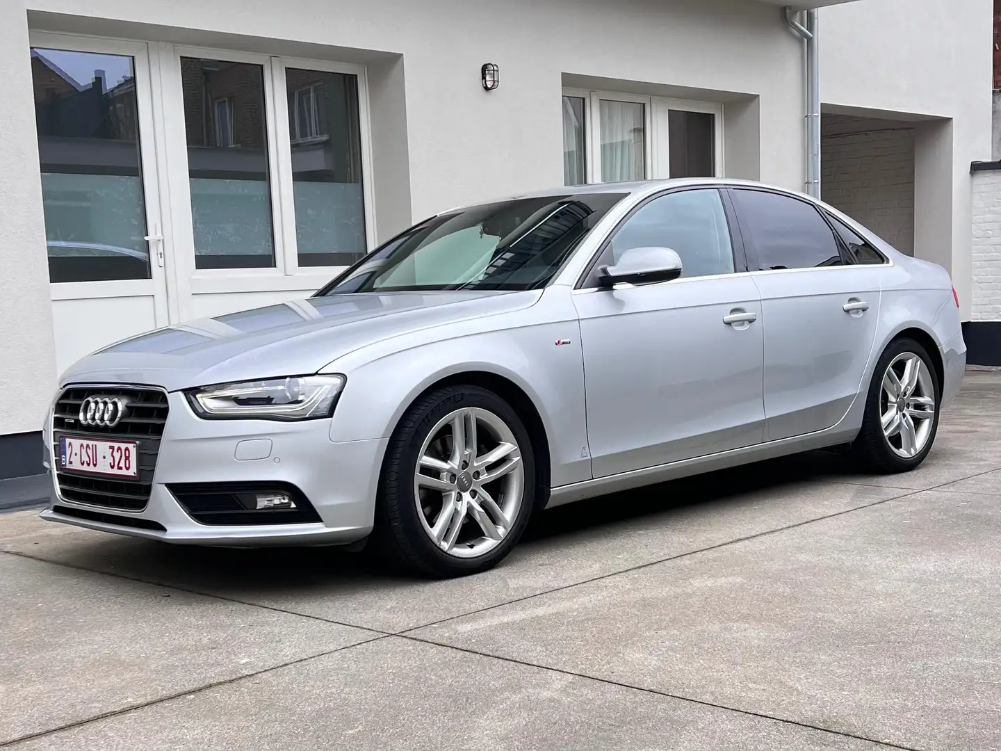 Audi A4 A4 2.0 TDi Quattro S line S tronic Argent - 2