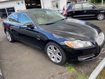 XF 2.7 V6 Diesel Luxury