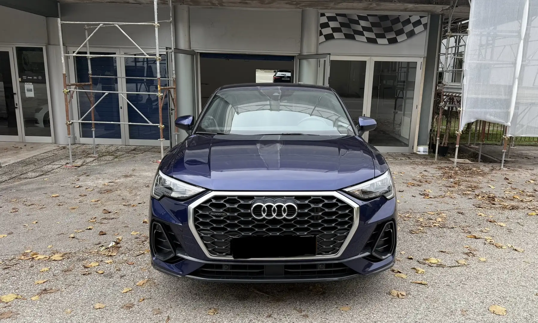 Audi Q3 40 2.0 tdi S line Sportback quattro 200cv s-tronic Blu/Azzurro - 2