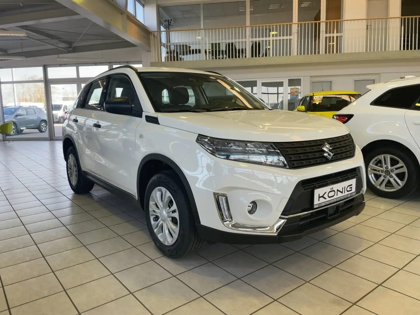Suzuki Vitara 1.4 CLUB HYBRID bijela - 2