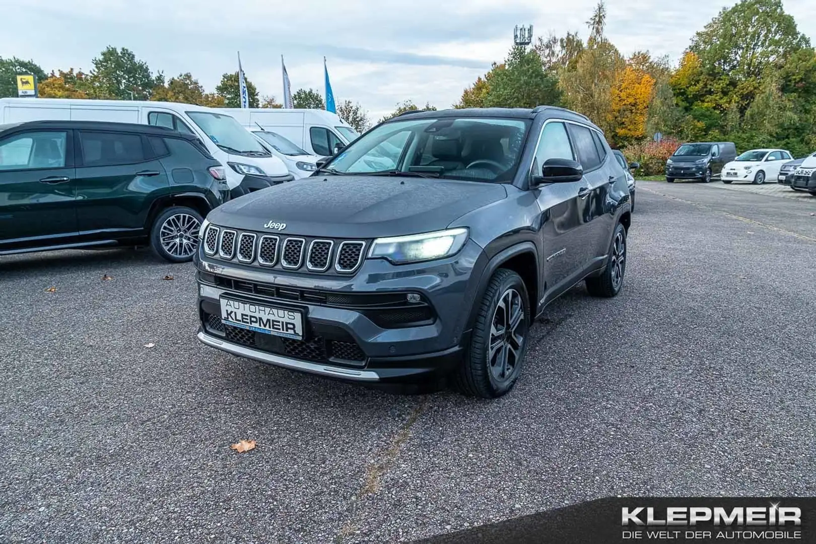 Jeep Compass Limited 1.3l T4 96 kW (130P Schwarz - 1