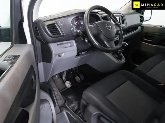 Opel Vivaro view 14