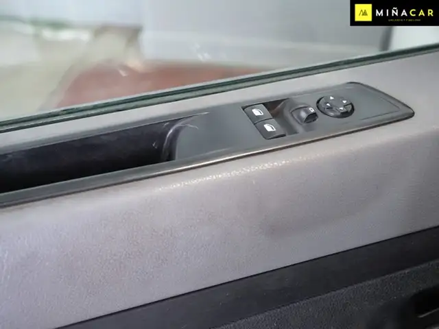 Opel Vivaro view 20