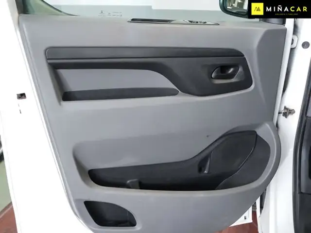 Opel Vivaro view 19